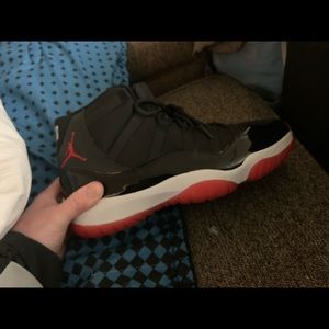 Jordan 11’s “BREDS” Size: 10.5